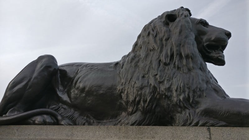 トラファルガー広場のライオン像とその作者ランドシーアの圧倒的な動物画 ロンドンアートめぐり